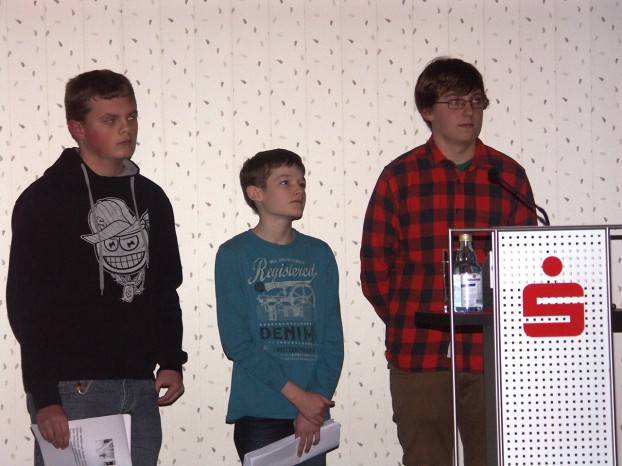 Schüler beim Vortrag bei der VHS Günzburg