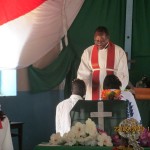 Eliad im Gottesdiensteinsatz.